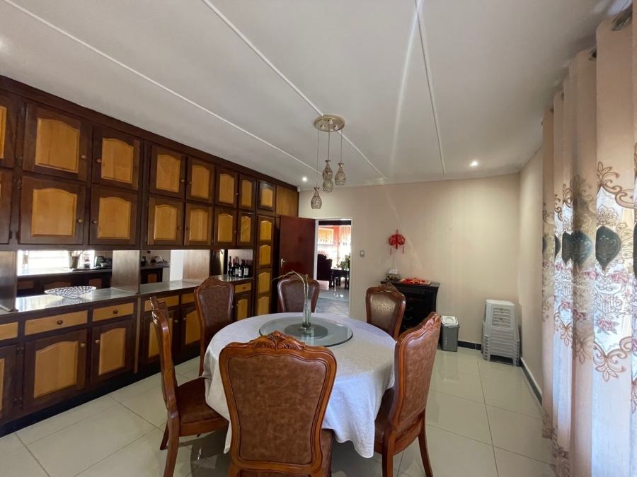 6 Bedroom Property for Sale in Dan Pienaar Free State